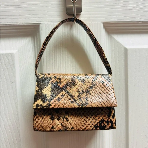 Snakeskin Pattern Tan and Black Women's Bag By Judith Jack - Picture 1 of 10